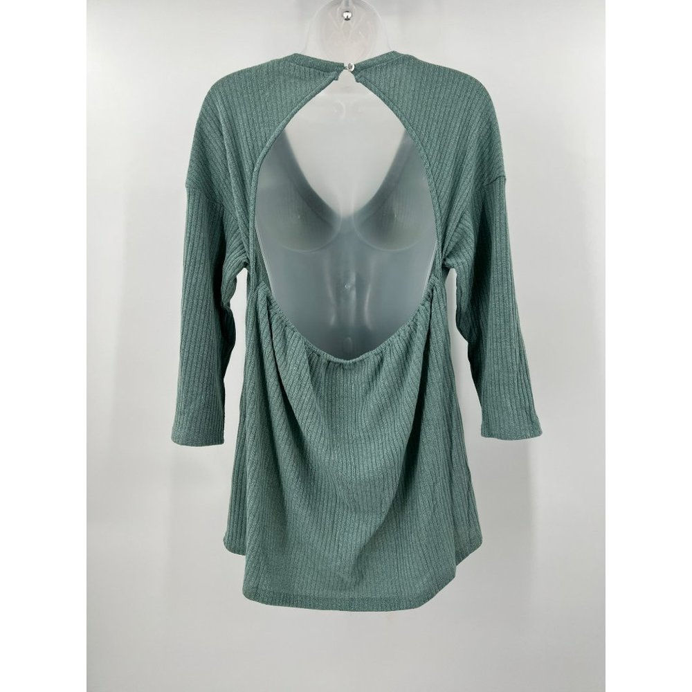New Simple by Suzanne Betro Open Back V-Neck Sweater Size Medium
